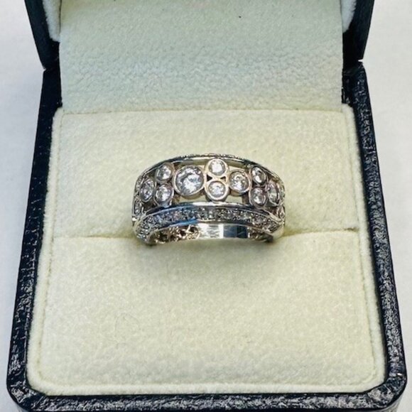 Vintage Sterling Silver White Sapphire Bezel Set Band Ring Size 5 - Picture 1 of 6